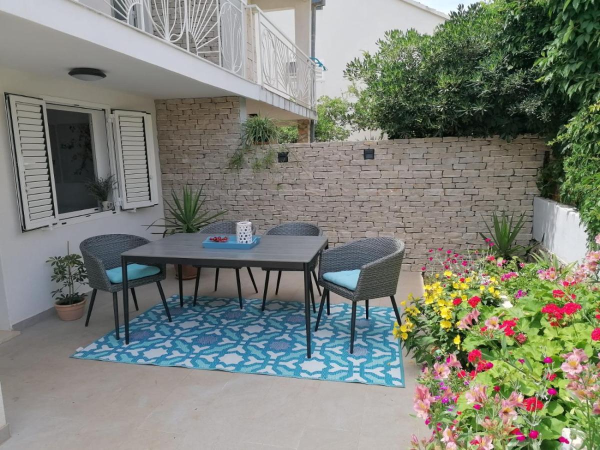 Holiday Home Belina Stari Grad  Eksteriør billede